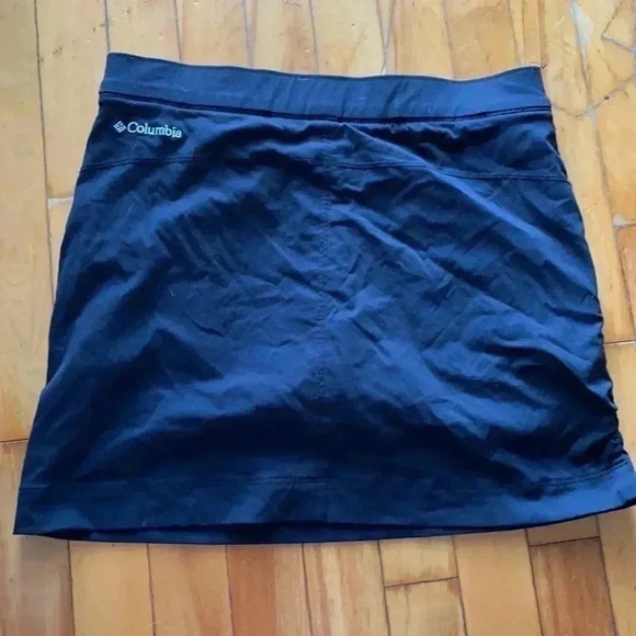 Columbia  skort - Picture 2 of 4